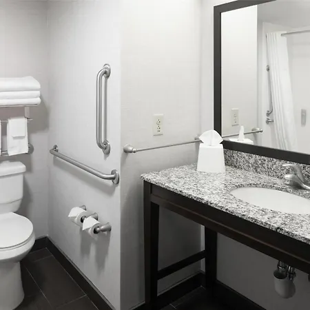 Hampton Inn Lewiston-Auburn Exterior photo