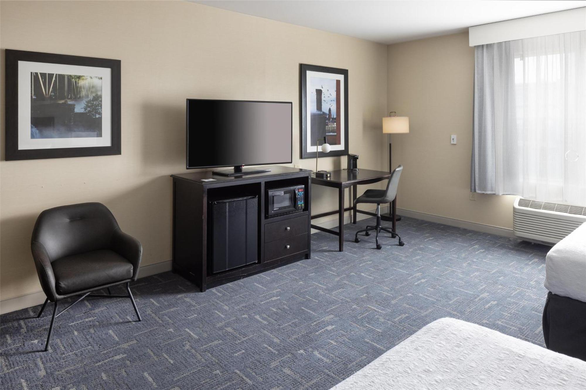 Hampton Lewiston-auburn Hotel 3*